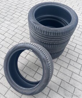225/40 R18 - 4x letní Pirelli 6mm