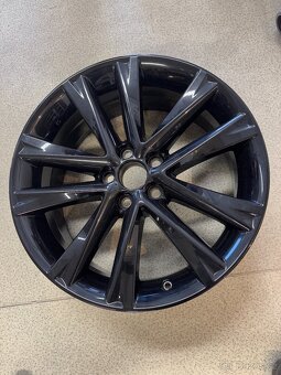 Kola Lexus RX450h - originální R19 7,5J ET35 - 1