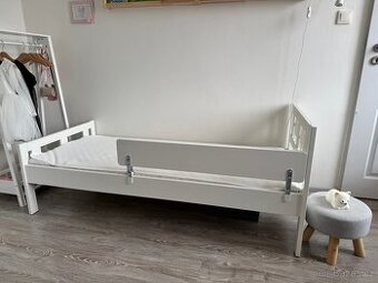 IKEA kompletní dětská postel + matrace + povlak