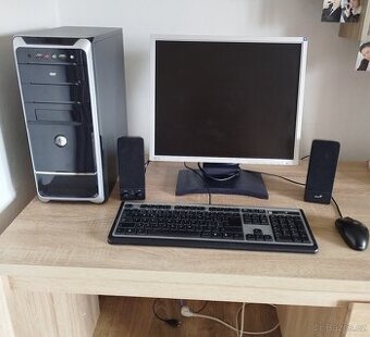 Kompletní PC sestava - Athlon X4, monitor, klávesnice, repro