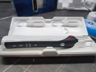 Elektrický zubní kartáček Oral-B