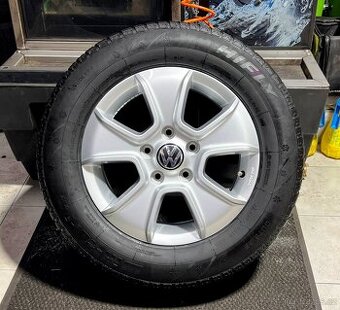 Originál kola VW 5x120 R16, pneu 215/65 R16 98H DOT2618