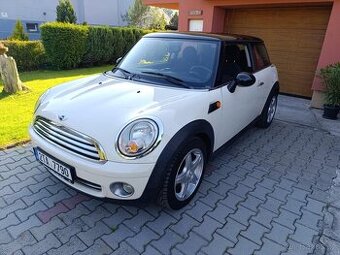 Mini Cooper 1.6 benzin. 88 kw