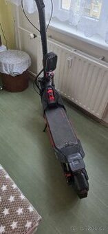 Segway eKickScooter ZT3 Pro E - 1