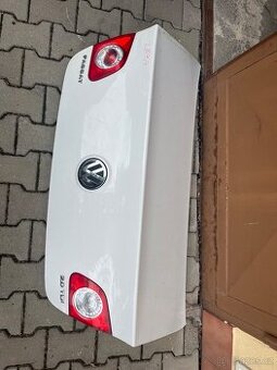 Passat B6 zadní víko barev LB9A