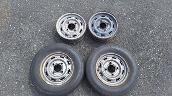 Kola Škoda R13, 4x130