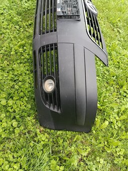 VW Passat B 5,5 přední nárazník