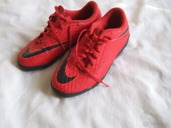 Boty Nike.