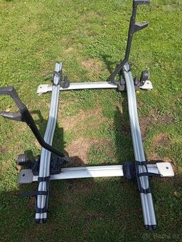 Příčníky na střechu a držáky kol