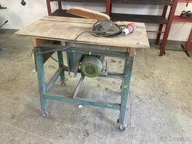 Cirkulárka / stolní kotoučová pila