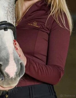 Červený jezdecký set