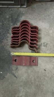 Držák hromosvodu a oplechování střechy