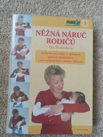 Kniha Něžná náruč rodičů