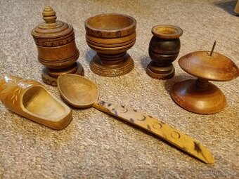 Starožitnosti dřevěné