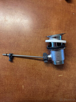 Prodám umyvadlovou výpusť chrom s táhlem