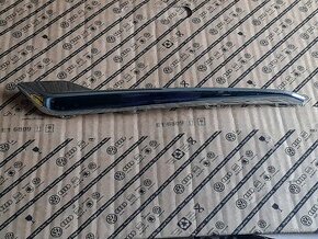 Chromová mřížka pravá Opel Grandland X kód YP00083577