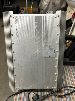 Nabíječka do karavanu - 1