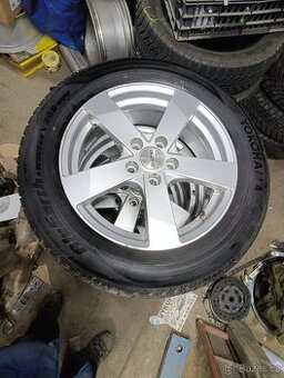 17´´ Zimni TOYOTA RAV4 CHR 215/60 R17 5x114,3