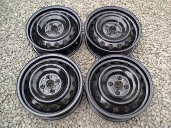 15 plechové disky Toyota IQ,Toyota Yaris III