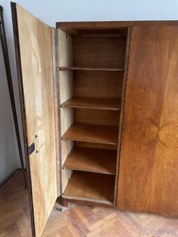 Ložnice asi 70 léta