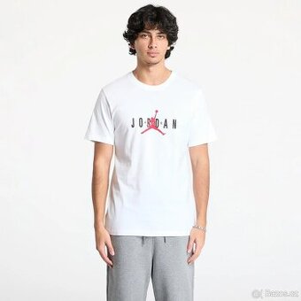 JORDAN  L  BAVLNĚNÉ PÁNSKÉ TRIČKO