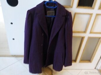 Guess tmave fialovy kabat vel M/L