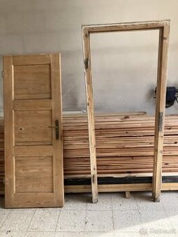 Dřevěné dveře, obložky