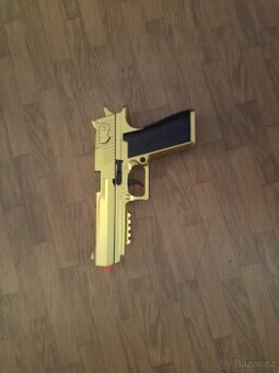Desert EAGLE zlatej