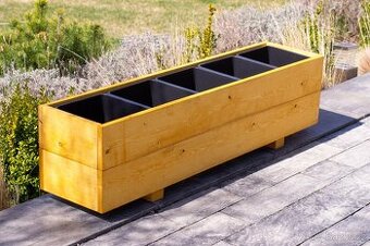 Dřevěné truhlíky na terasu - pinie