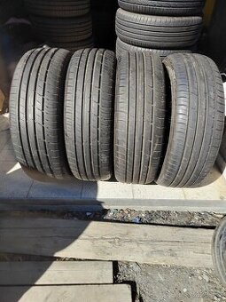 Prodám zánovní letní pneu 215/65/17 Falken Ziex ze914a
