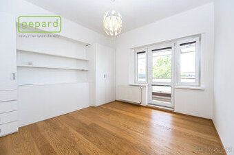 2+kk, 37,72m2 + balkon 5,86m2, Biskupcova, Praha 3 - Žižkov
