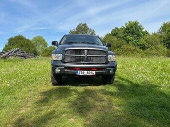 DODGE RAM 5.7 HEMI V8 4x4