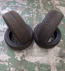 245/45 R18
