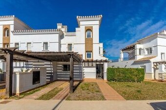 ŠPANĚLSKO, Roldán, vila u golfového hřiště