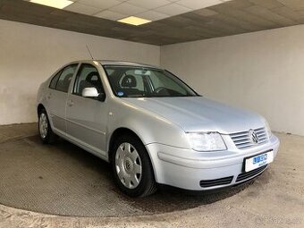 VOLKSWAGEN BORA 1.6i