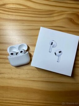 Apple AirPods 2021