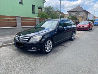 Mercedes-Benz C220 CDI Avantgarde Automat rok 2010 251.000km