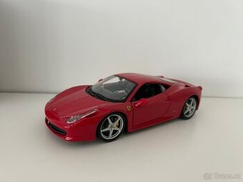Ferrari 458 Italia 1/24 BBurago - 1