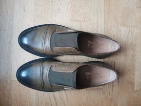 Polobotky zn. FERRAGAMO, vel. 41