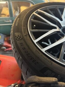 255/50 R19 pneu Michelin pilet sport 4