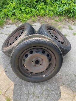 Letní Pneu 205/55/16 Bridgestone Turanza na plech disku
