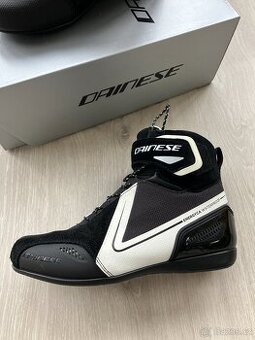 Dainese dámské boty na motorku