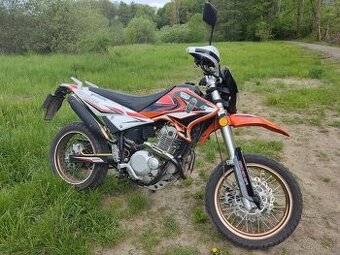 Yuki 250 sm EFI