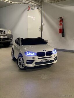 Elektrické autíčko BMW X6M