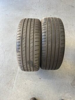 Letní pneu 225/45/17 RSC