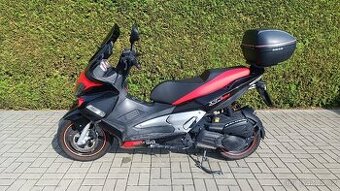 Aprilia SR MAX 125