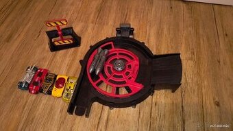 Hotwheels odpalovací dráha a autíčka
