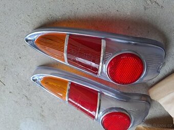 Škoda 1000 kryty zadních světel