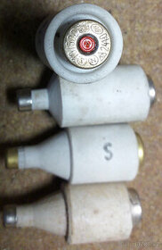 Porcelánová pojistka 10A - červený terčík