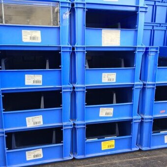 40cm x 60cm Velke Stohovacie plastove bedne do dielne skladu